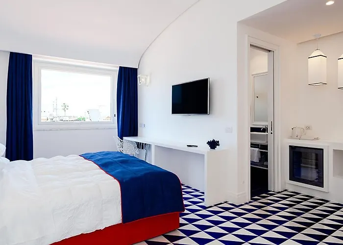 Maison Blu - Intimate Guesthouse